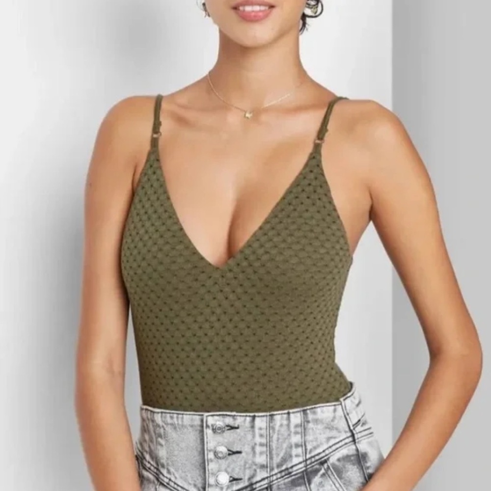 NEW: Wild Fable Army Green / Olive Eyelet Bodysuit - XXL Adjustable Vneck Plunge